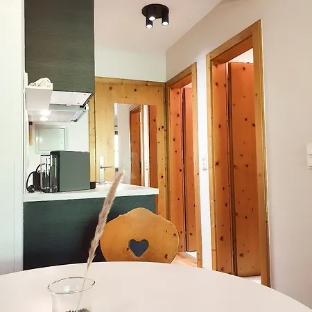 Alpenflair Mit Balkon - Inkl Parkplatz #2 *